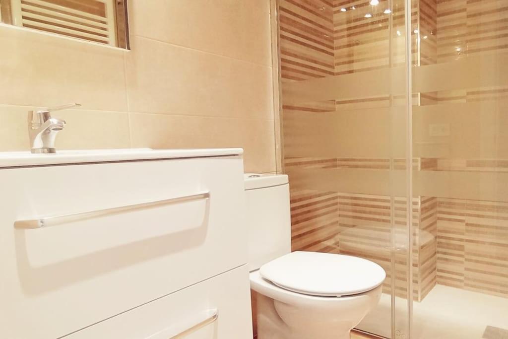 Apartamento En El Centro De Хихон Экстерьер фото